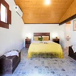 Casa Lavoura Em Requeixo