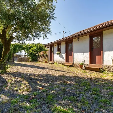 Casa Lavoura Em Requeixo *