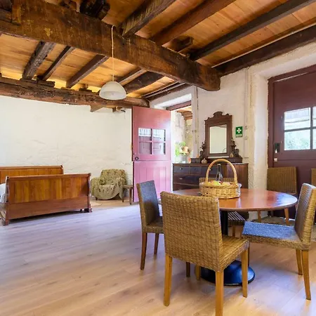 Casa Lavoura Em Requeixo * Селорику-ди-Башту