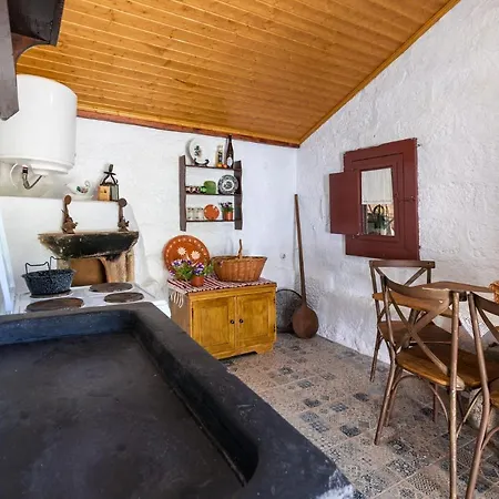 Летний дом Casa Lavoura Em Requeixo