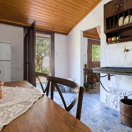 Casa Lavoura Em Requeixo * Castelbuono