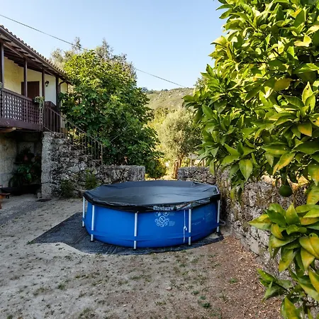 Casa Lavoura Em Requeixo * Castelbuono