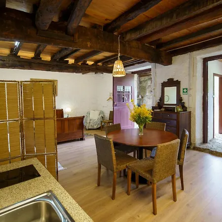 Casa Lavoura Em Requeixo