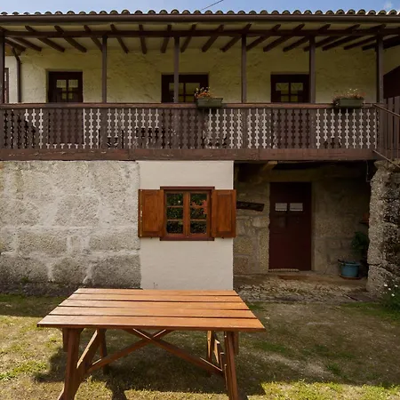 Летний дом Casa Lavoura Em Requeixo *