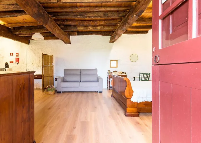 Casa Lavoura Em Requeixo * 세로리코데바스토