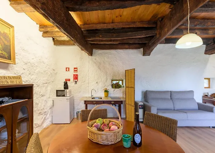 Casa Lavoura Em Requeixo Country house *