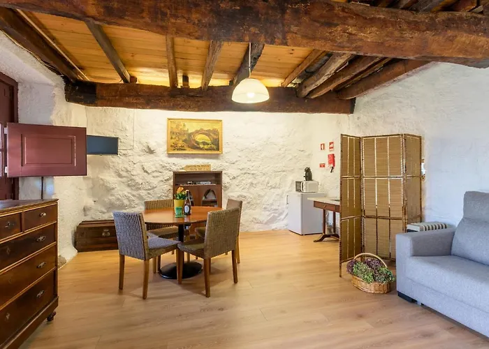 Casa Lavoura Em Requeixo *