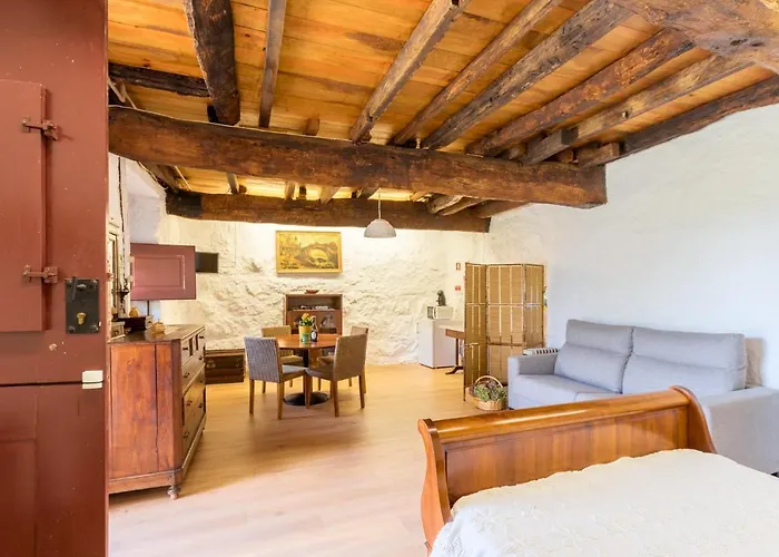 Casa Lavoura Em Requeixo * 세로리코데바스토