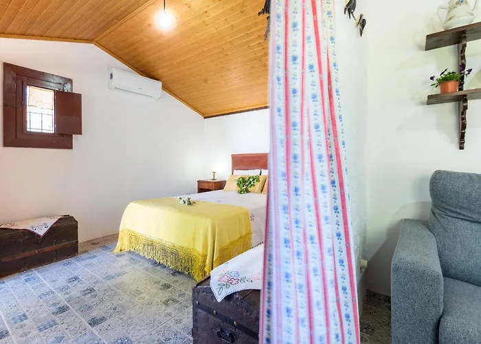 Casa Lavoura Em Requeixo *