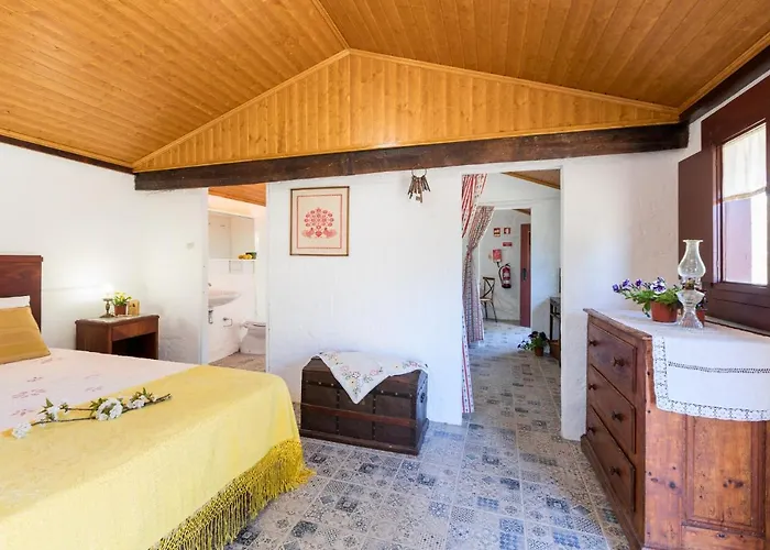 Casa Lavoura Em Requeixo