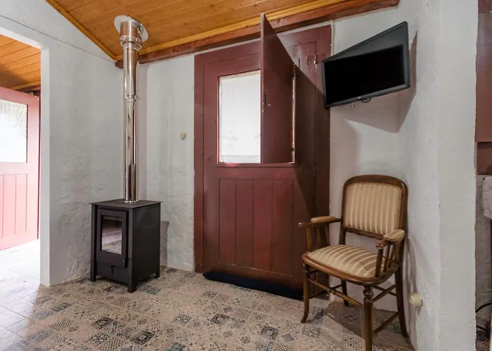 Casa Lavoura Em Requeixo